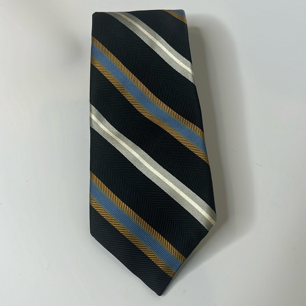 Robert Talbott Best of Class men’s silk made in USA tie.